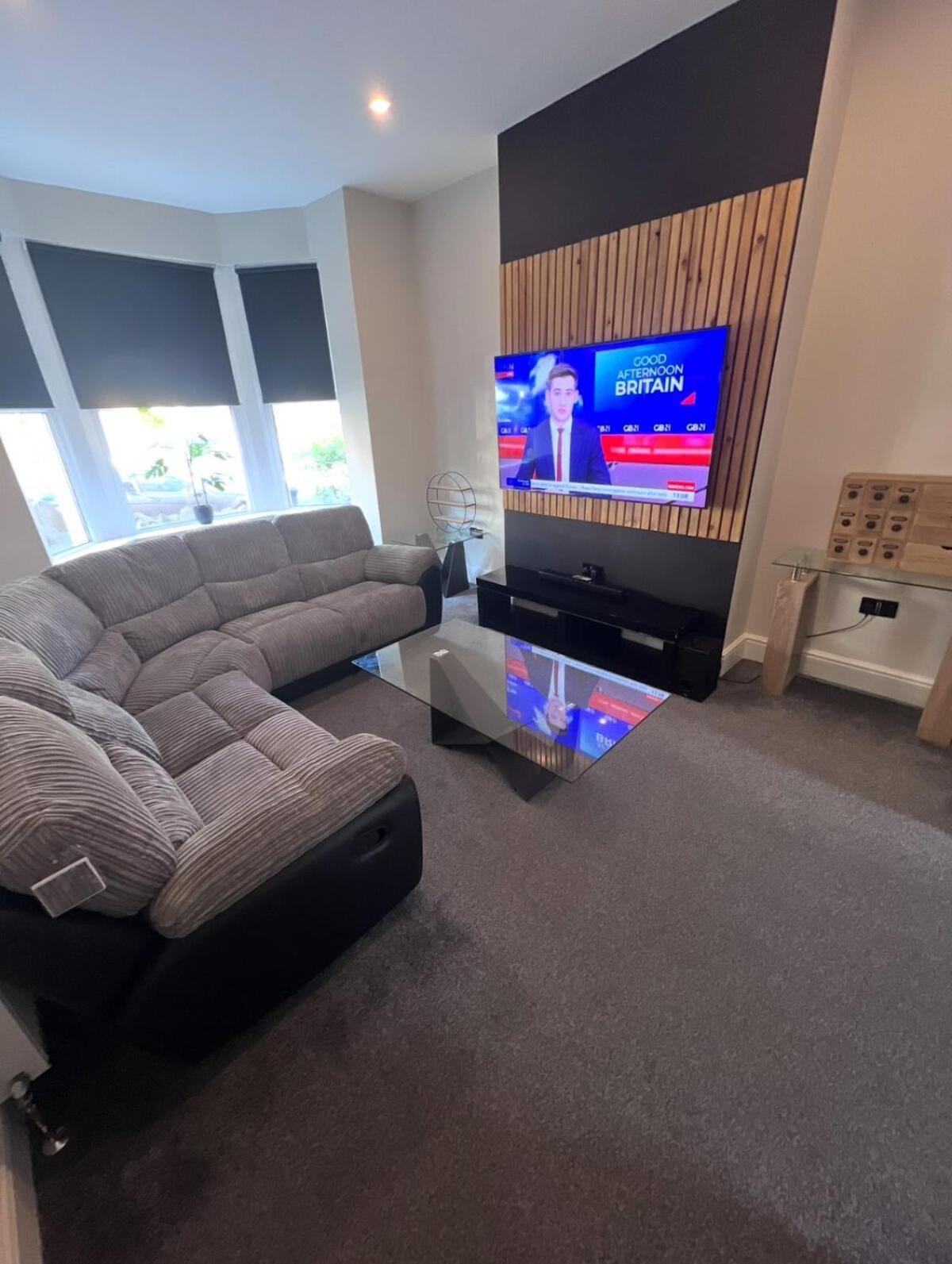 Modern 5 Bedroom Terraced Luxurious House Colwyn Bay Exteriér fotografie